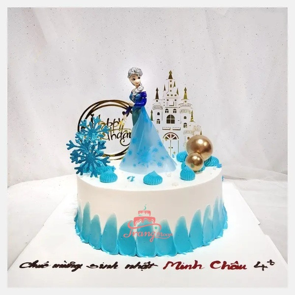 Bánh sinh nhật Elsa hai tầng cùng lâu đài và trang trí tinh tế