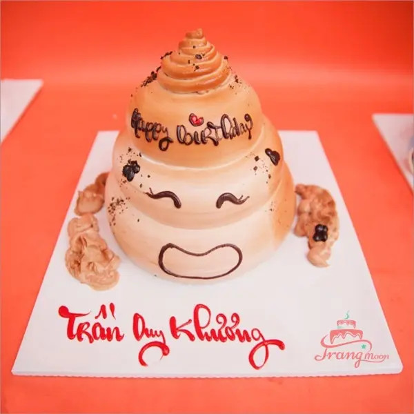 Bánh sinh nhật hài hước với hình ảnh chibi vui nhộn dành tặng bạn thân nữ