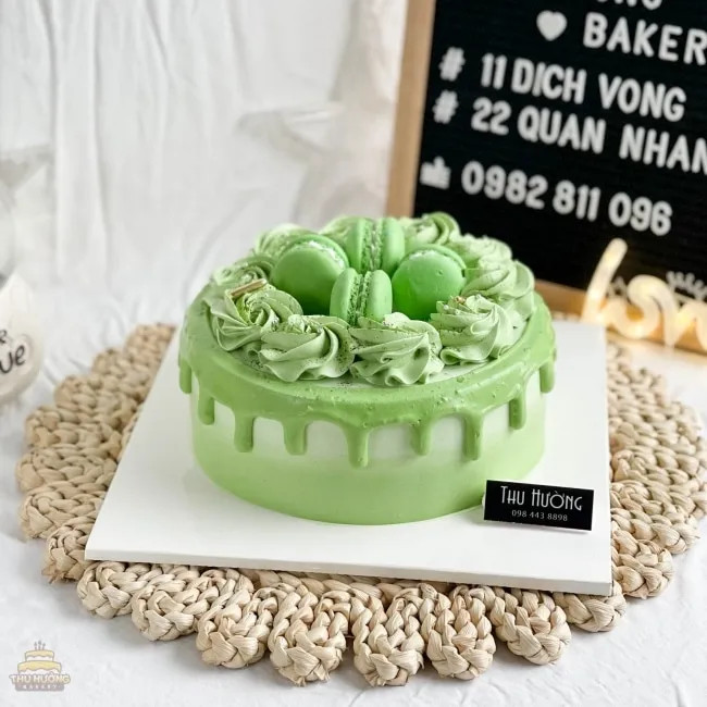 Bánh sinh nhật matcha vuông tone xanh lá đẹp