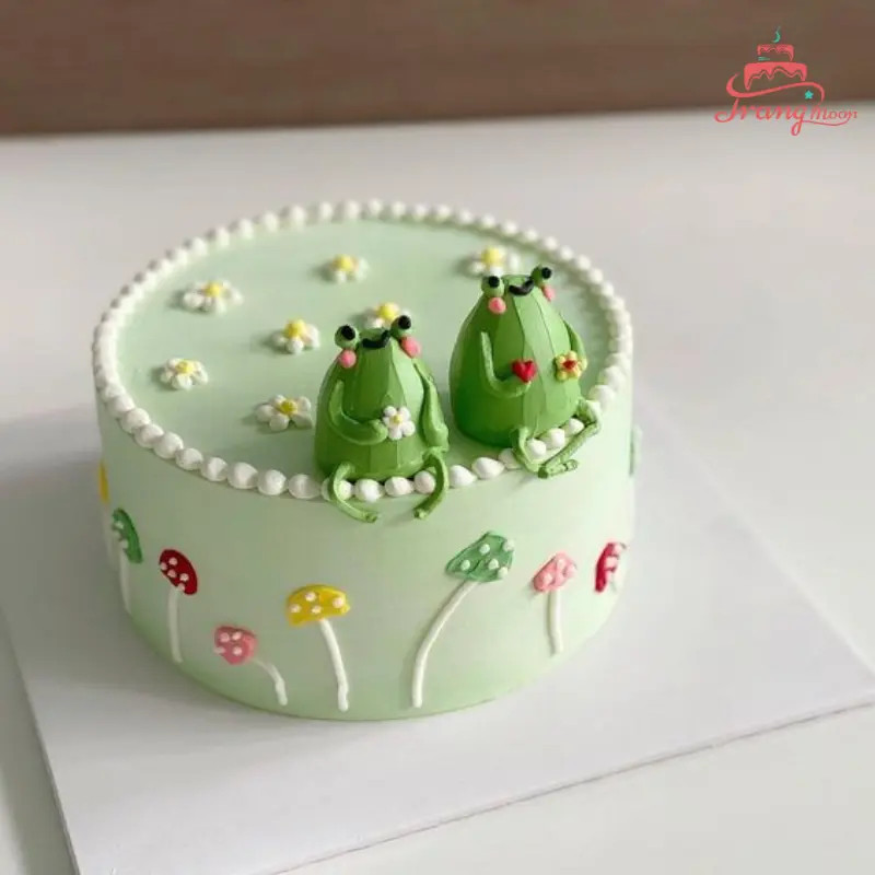 Bánh sinh nhật màu xanh lá hình chú ếch ngộ nghĩnh