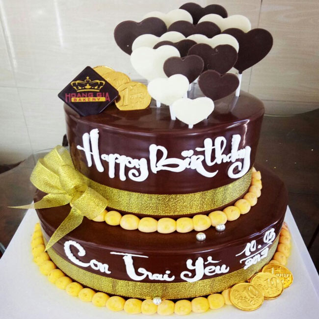 Bánh sinh nhật socola 2 tầng hoành tráng