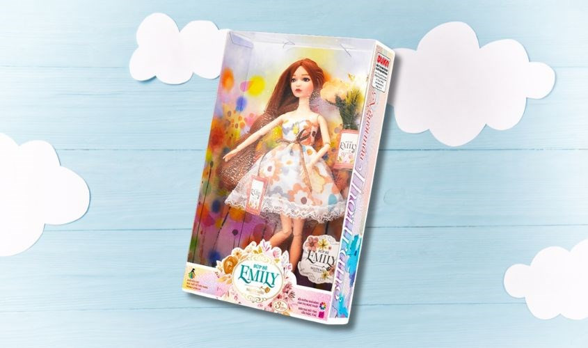 Búp bê thời trang làm quà sinh nhật cho bé gái 8 tuổi
