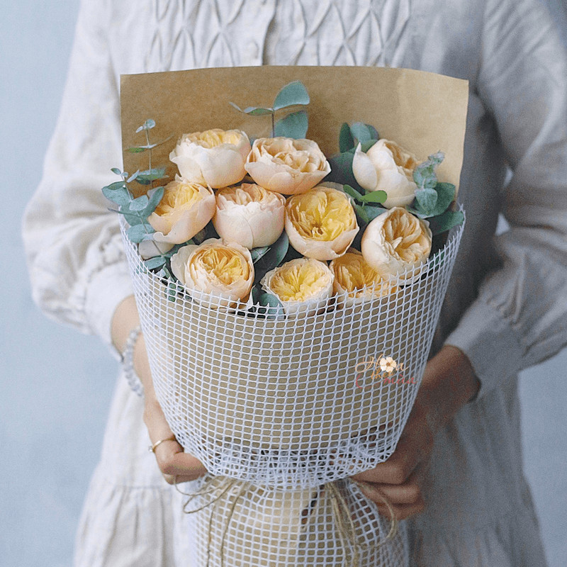 Chọn hoa tặng chồng thật dễ dàng với các chị em phụ nữ, thể hiện tình yêu và sự gắn kết