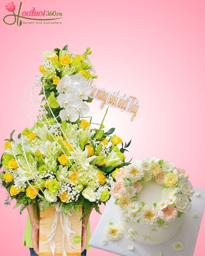 Combo hoa tươi và bánh kem sang trọng cho dịp chúc mừng