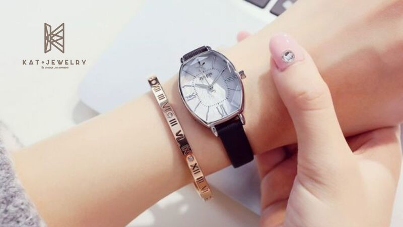 Đồng hồ đeo tay nữ sang trọng