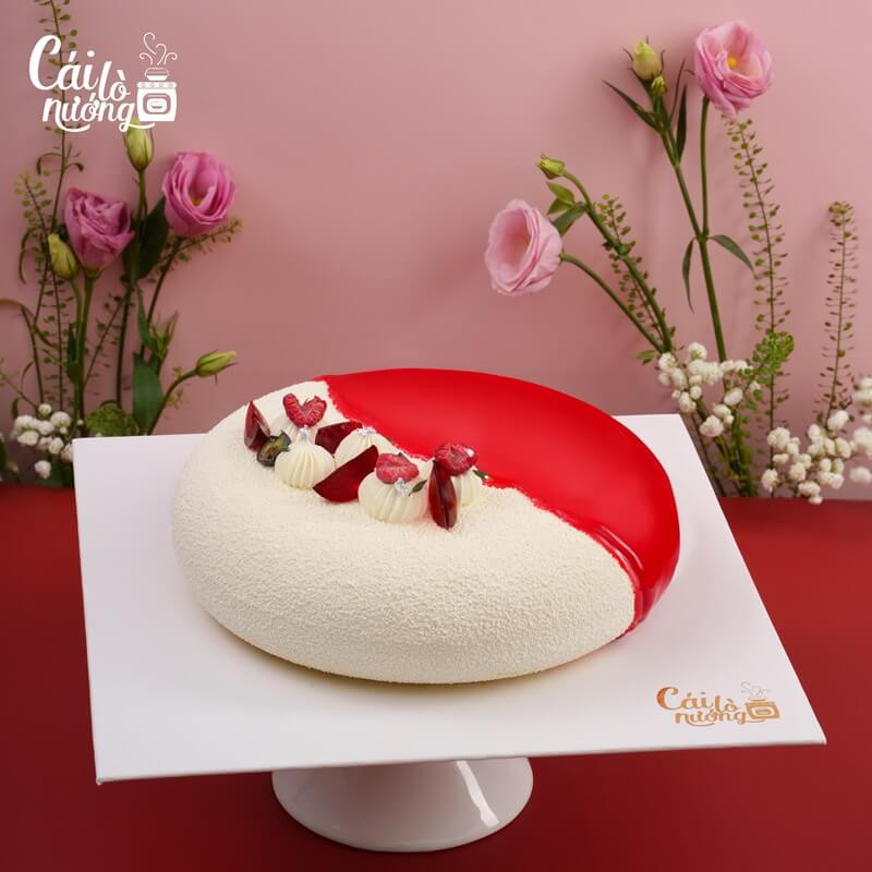 Entremet Cherry Chéri Lady với màu đỏ quyến rũ, thích hợp cho thiếu nữ 12 tuổi