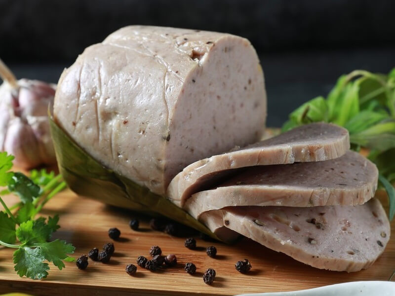Giò lụa - món ăn truyền thống ngày Tết