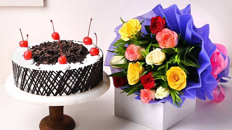 Hình ảnh bánh sinh nhật thể hiện tình yêu thương