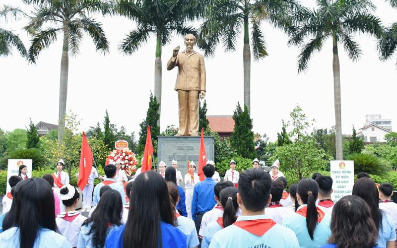 Học tập và làm theo tấm gương đạo đức Hồ Chí Minh trong ngày sinh nhật Bác là trách nhiệm của mỗi người
