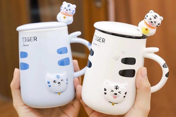 Ly uống nước cặp cá nhân là món quà sinh nhật đơn giản nhưng ý nghĩa cho bạn nam