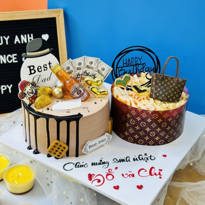 Mẫu bánh sinh nhật đôi thiết kế riêng biệt cho cặp đôi nam nữ