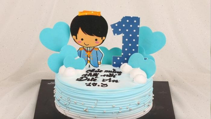 Mẫu bánh sinh nhật nhiều tầng hoành tráng