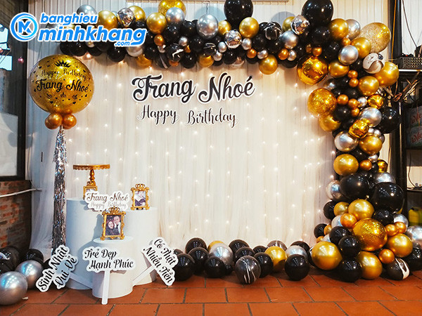 Mẫu phông sinh nhật đẹp, sang trọng cho người lớn với tông màu vàng đồng