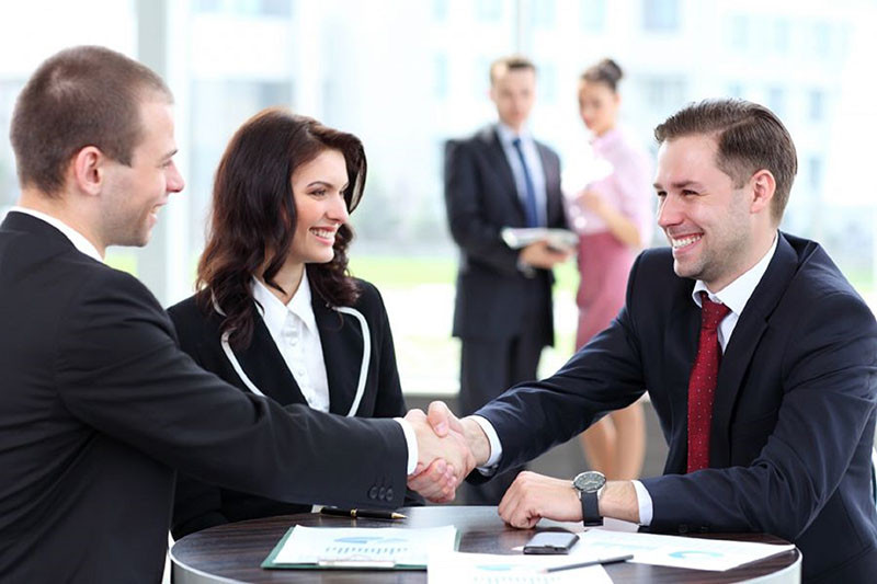 Nam giới hướng ngoại vui vẻ, hòa đồng chiếm được cảm tình của nhiều người