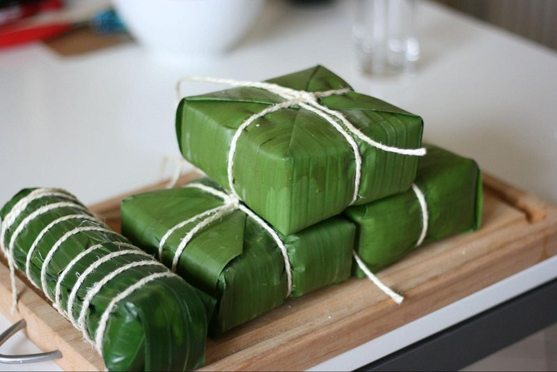 Người miền Trung gói cả bánh chưng và bánh tét
