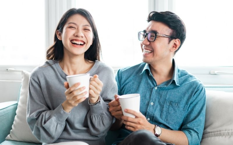 Người vợ gửi lời chúc mừng sinh nhật chồng ở xa, tình cảm qua tin nhắn