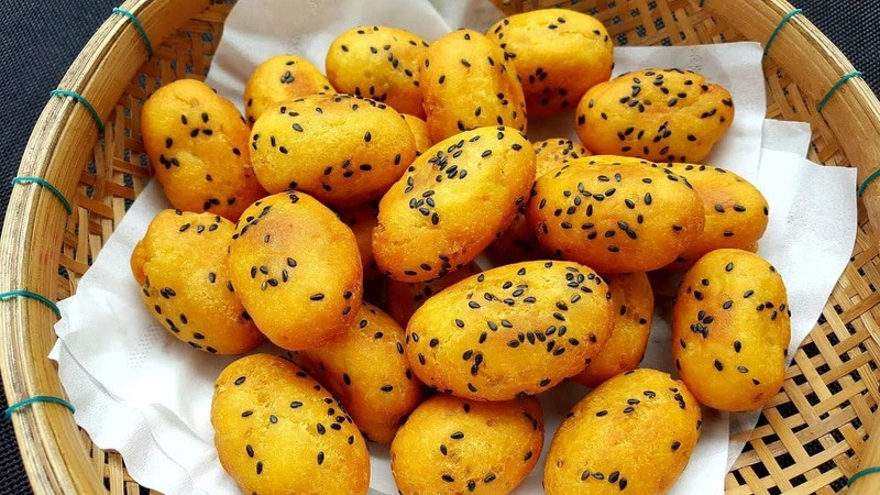 Nguyên liệu chuẩn bị cho cách làm bánh khoai lang bột năng