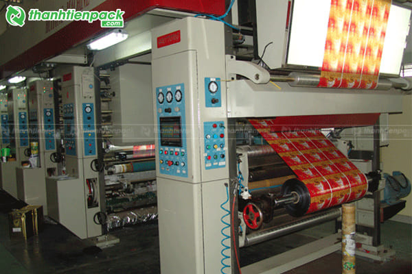 Quy trình sản xuất bao bì bánh trung thu tại xưởng