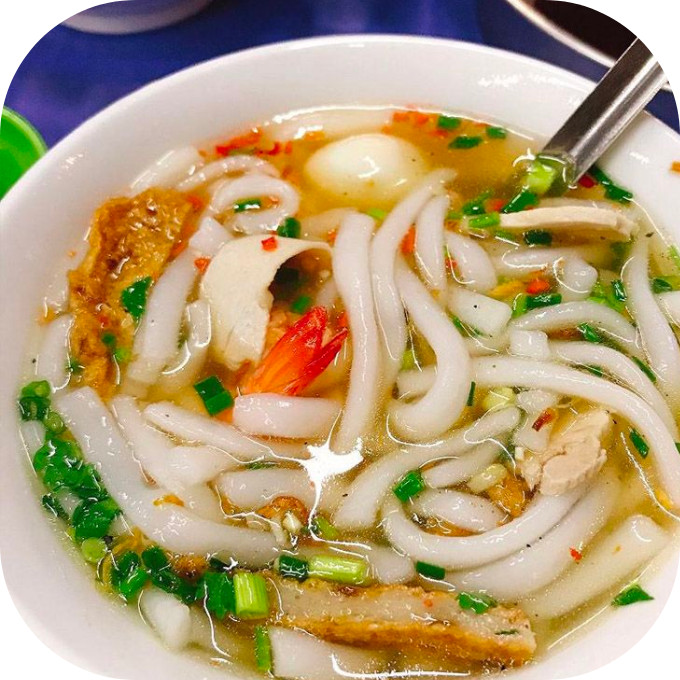 Sợi bánh canh bột gạo tươi ngon sau khi luộc