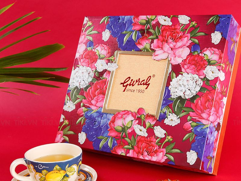 Thiết kế hộp **bánh trung thu Givral** tinh tế, thể hiện đẳng cấp của **thương hiệu bánh trung thu nổi tiếng Sài Gòn**