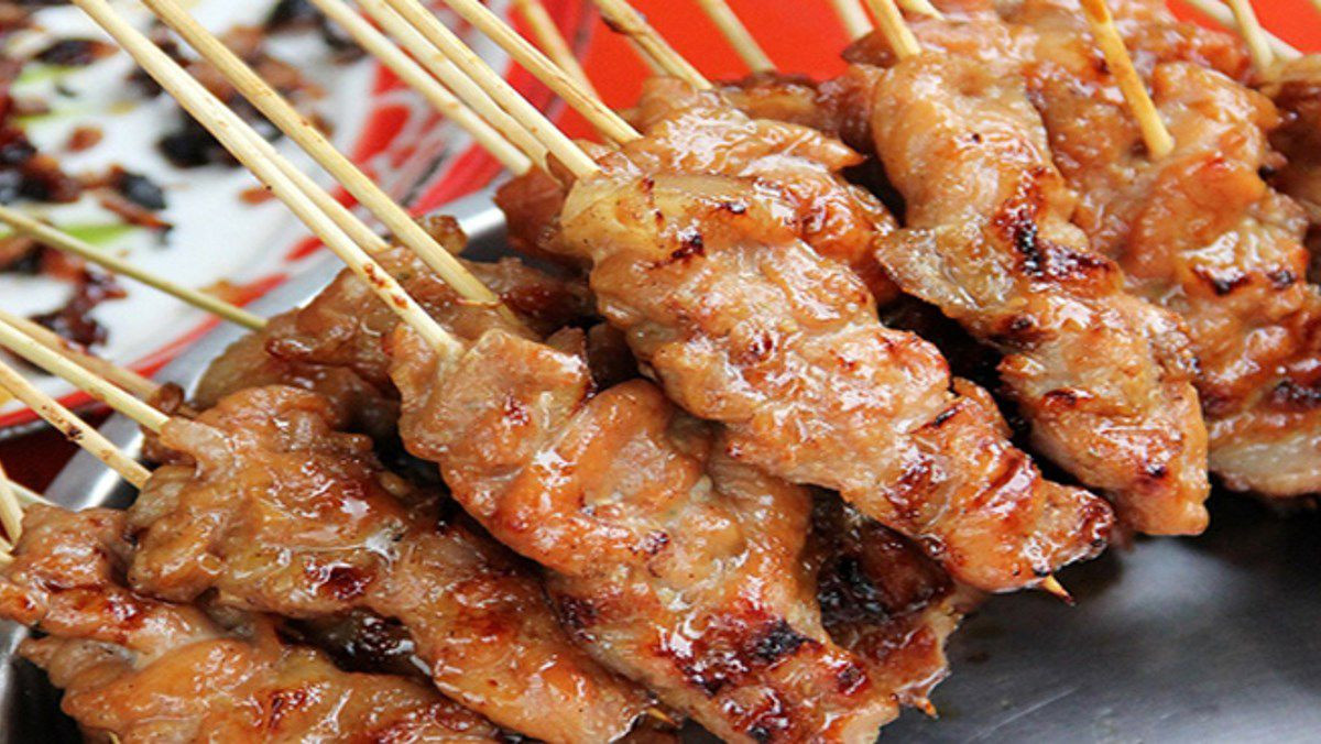 thịt xiên nướng thơm lừng sinh nhật nên ăn gì