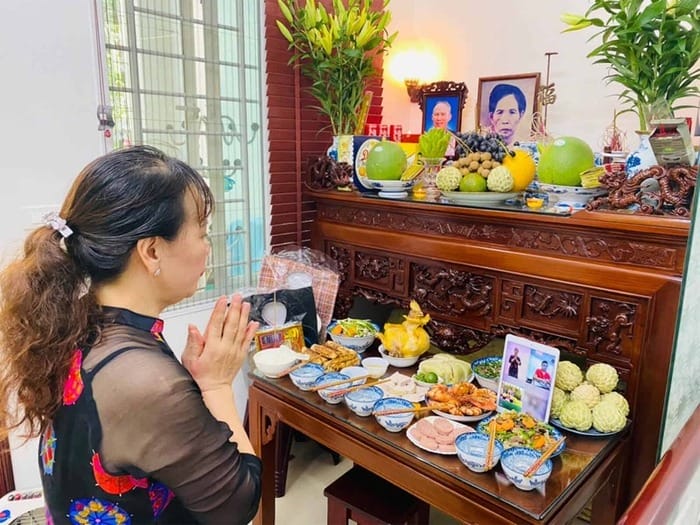 Tham khảo bài cúng giỗ mẹ chuẩn và mâm cúng đầy đủ