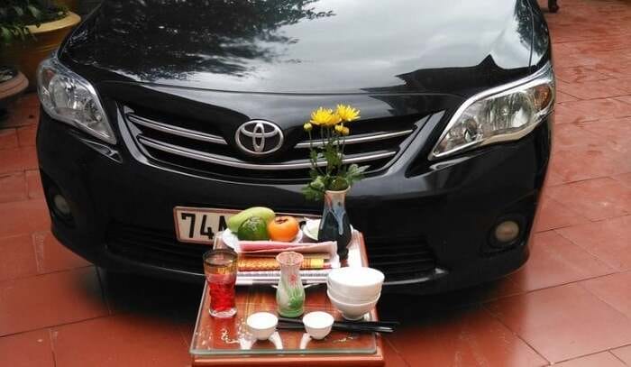Tôn trọng và gìn giữ truyền thống văn hóa của dân tộc