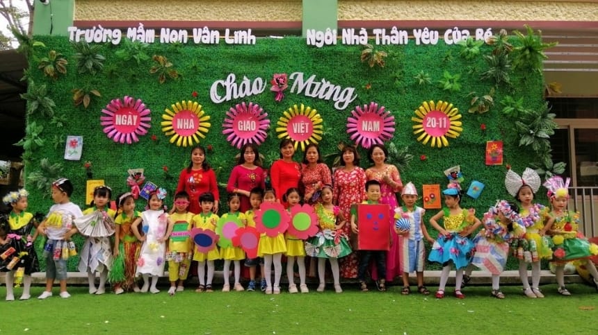 Sự chân thành được gói ghém cẩn thận trong những lời chúc gửi đến cô giáo mầm non