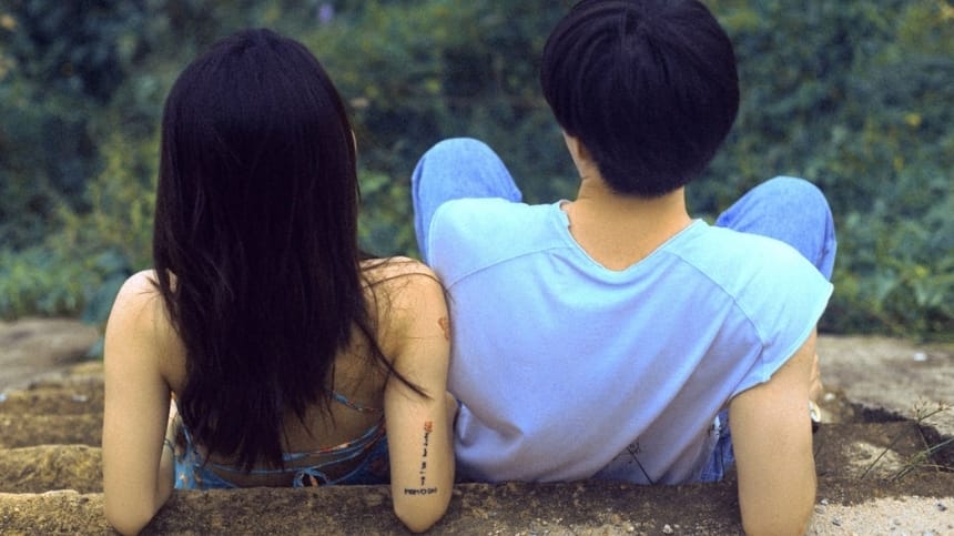 Các cặp đôi gửi đến nhau những lời chúc lãng mạn ngày đầu tháng