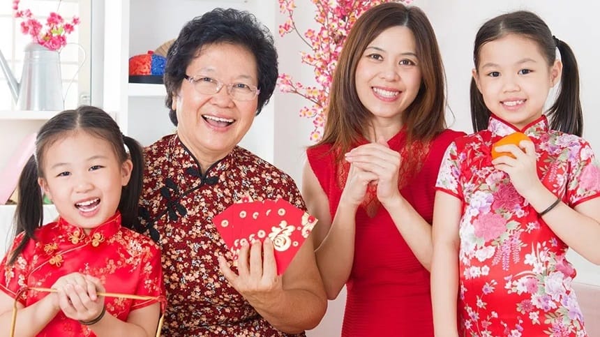 Lễ mừng thọ là dịp con cháu thể hiện lòng hiếu nghĩa với bố mẹ