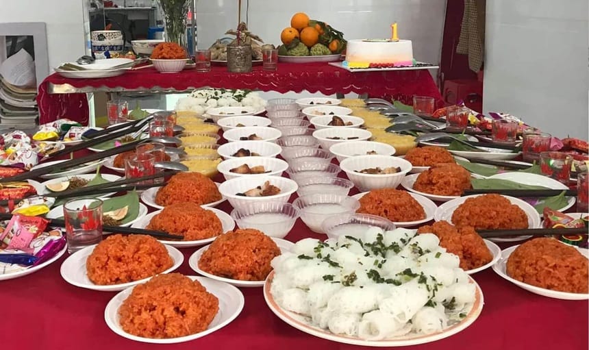 Cúng đầy tháng mang nhiều ý nghĩa và đặc trưng vùng miền
