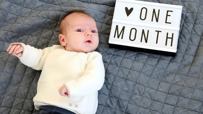 Lời chúc đầy tháng con trai: Gói trọn yêu thương vào mầm non nhỏ