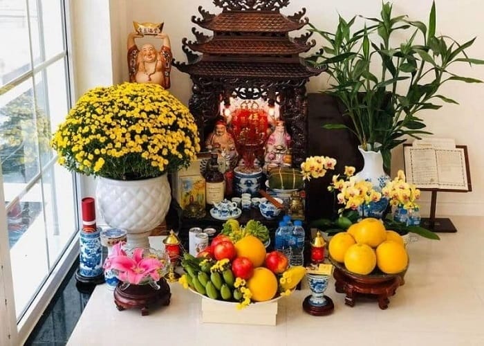 Đọc nội dung văn khấn rõ ràng, mạch lạc với giọng vừa phải