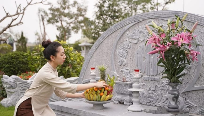 Bài văn khấn vong linh ngoài mộ trước ngày giỗ