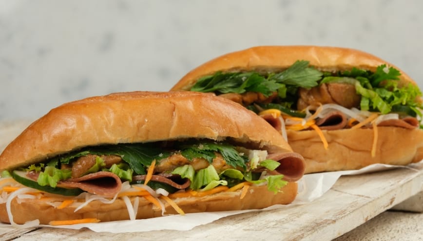Các cách trải nghiệm bánh mì Sáu Minh
