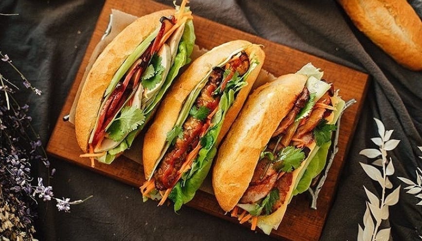Đôi nét về thương hiệu bánh mì Minh Nhật