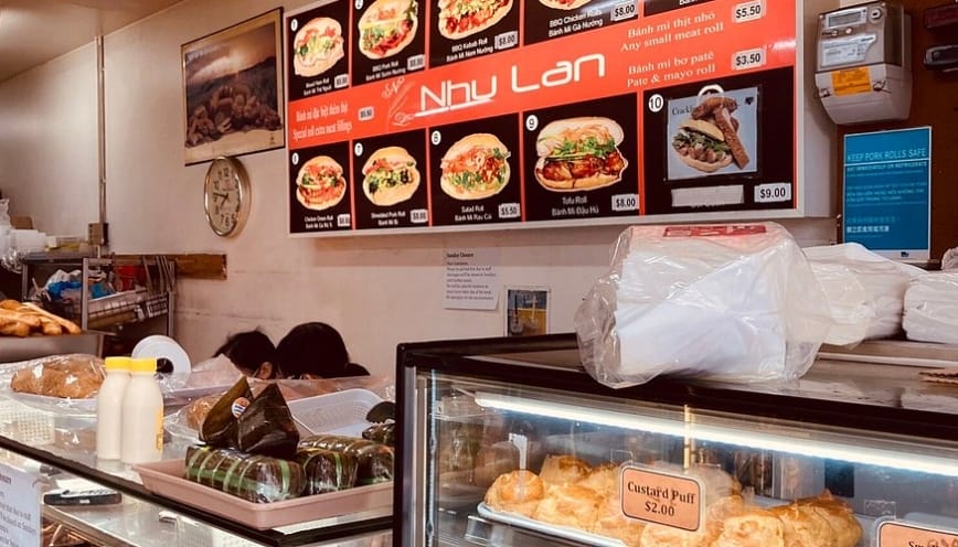 Gợi ý menu đáng thử tại bánh mì Như Lan